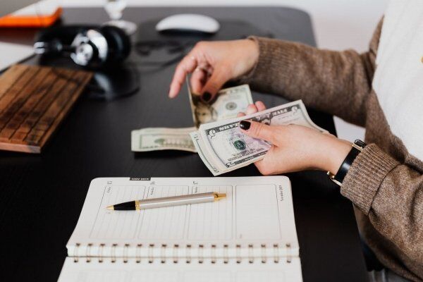 Reserva financeira e aquisição de bens: como decidir com segurança entre crédito, consórcio e prazo